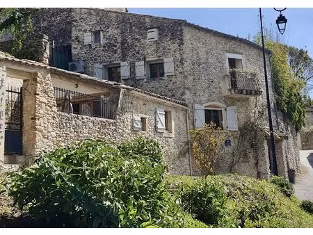 maison de caractère en pierre avec terrasse  dions