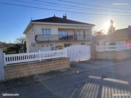 maison de 170m2 avec piscine dans impasse calme
