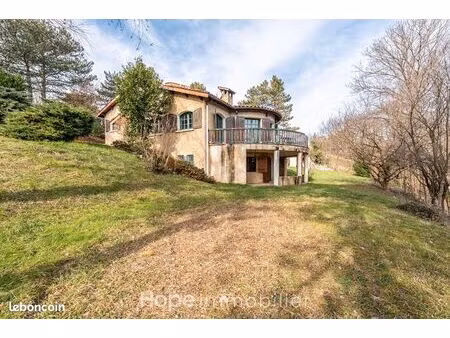 propriété 8 pièces 237 m²