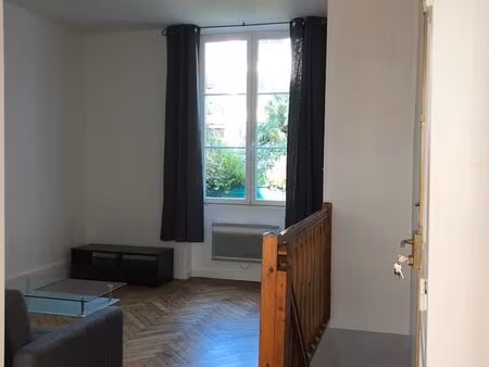 loue appartement ecully