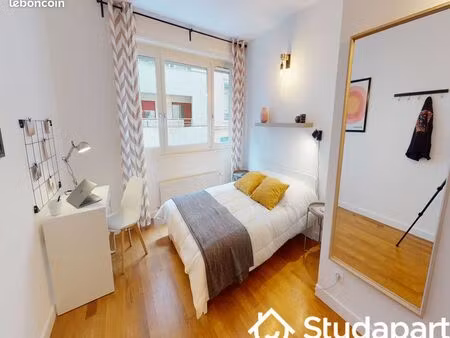 chambre 1 pièce 12 m²