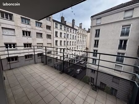 appartement 2 pièces 56 m²