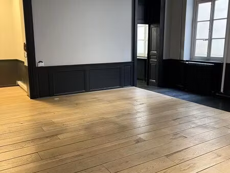 bureaux 92 m²