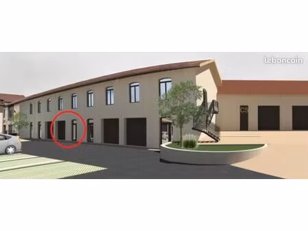 local d’activité / bureau – 145 m²