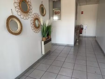 local commercial bureaux commerces