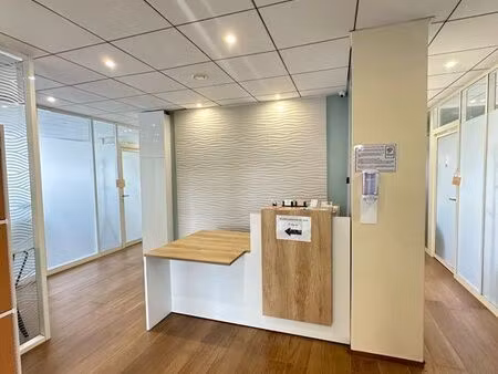 à louer – local professionnel de 13 m² avec place de parking – lyon 3ᵉ montchat