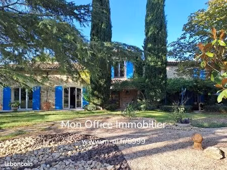 maison 10 pièces 290 m²