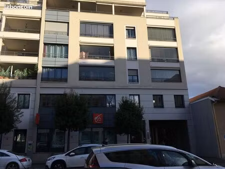 bureau individuel en location villefranche