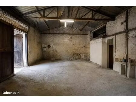 entrepôt atelier dépôt  garage local commercial
