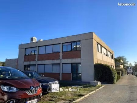 bureaux 311 m²