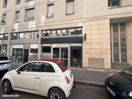 local commercial 67 m²
