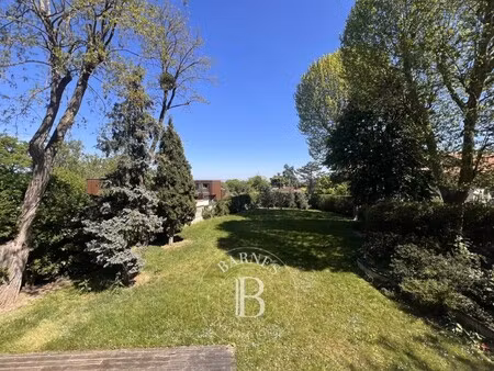 maison de luxe à vendre dans le quartier jonchere-malmaison-saint cucufa