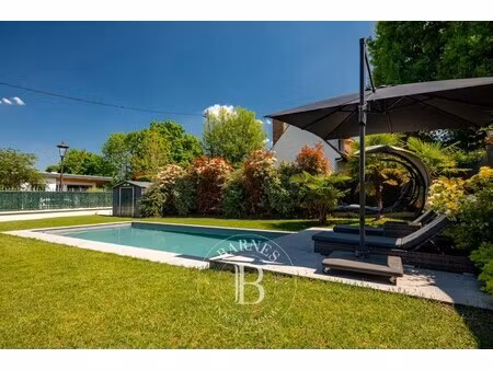 maison de luxe à vendre dans le quartier jonchere-malmaison-saint cucufa