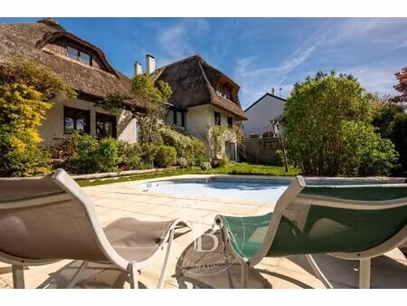 maison de luxe à vendre dans le quartier jonchere-malmaison-saint cucufa