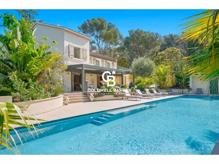 villa de luxe à vendre à la londe-les-maures
