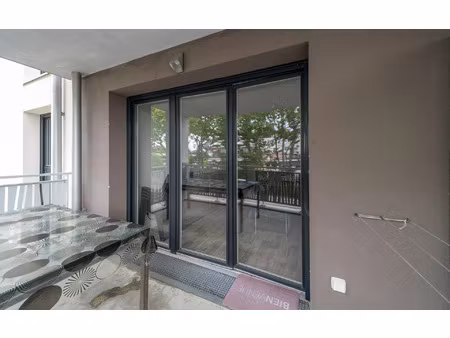 location appartement  56.2 m² t-3 à la teste-de-buch  1 050 €