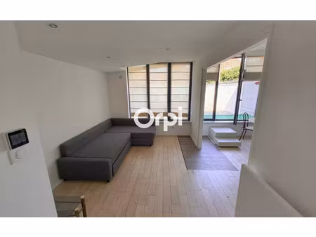location appartement  35.27 m² t-1 à lille  817 €