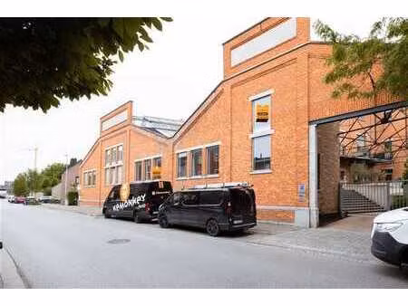 loft de caractère avec diverses possibilités à audenarde.