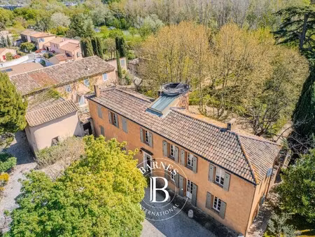 maison de luxe à vendre dans le quartier grand sud- aix la duranne