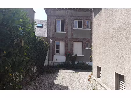 location maison  m² t-6 à pont-l'évêque  1 333 €