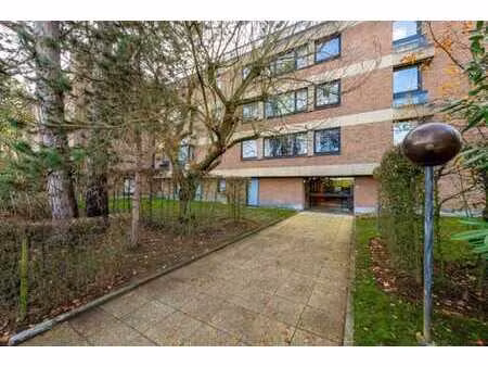 lot 2 : emplacement de parking 17