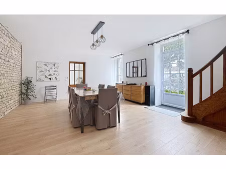 maison angliers 220 m² t-8 à vendre  399 000 €