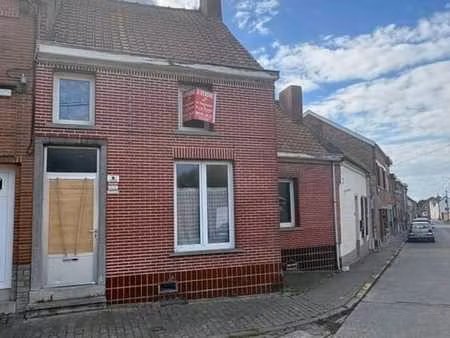 maison avec garage à rénover complétement