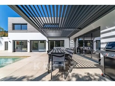 maison d'architecte à vendre dans le quartier port marianne