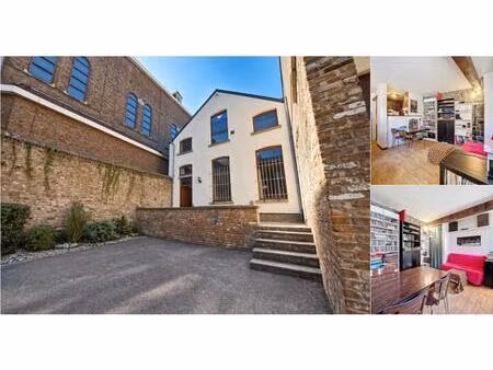 maison à louer à rue godefroid 25 namur (vbe19378)