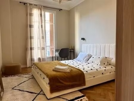 chambre 1 pièce 29 m²
