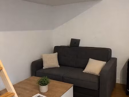studio meublé 21m² – nice riquier/port – rénové – climatisé