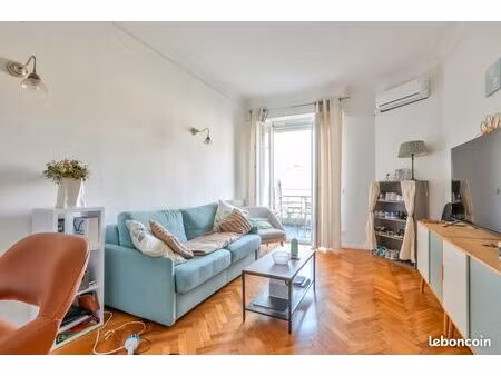 studio 27 m2 quartier musiciens
