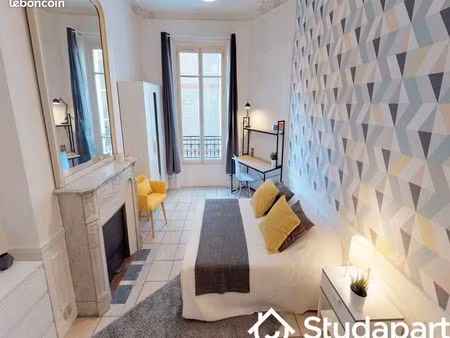 chambre 1 pièce 11 m²
