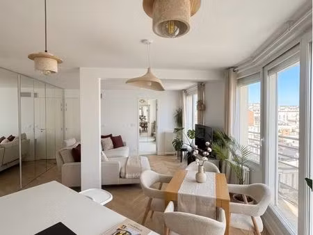 appartement 2 chambres métro porte de clichy 17 balcon