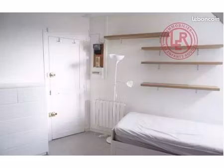 appartement 1 pièce 11 m²