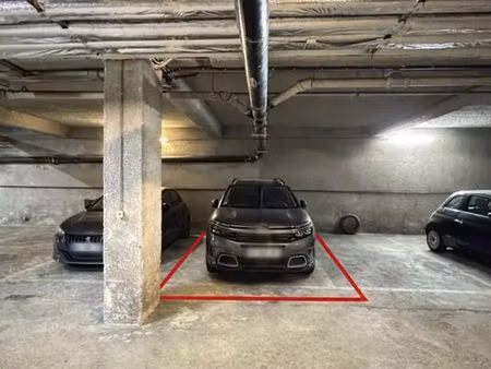 place de parking 11ème paris