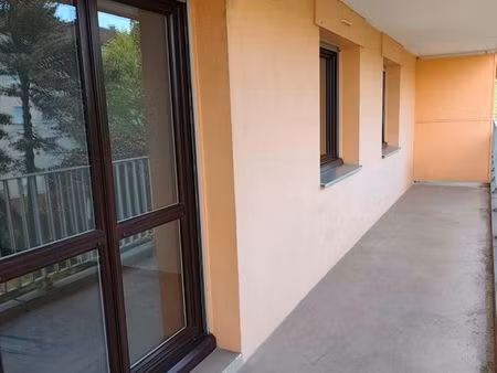 appartement f3  garage  débarras et balcons