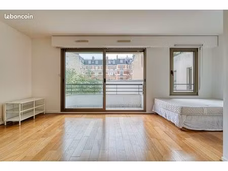 paris 5e – rue buffon | studio avec balcon  ascenseur  cave et parking en option