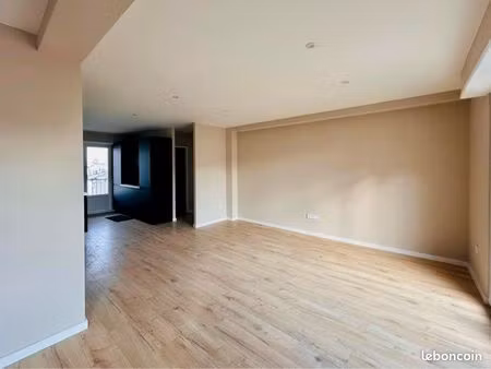 à vendre – appartement 4/5 pièces entièrement rénové – 81 m2