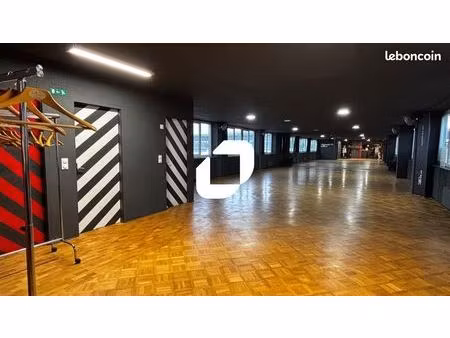 bureaux 275 m²