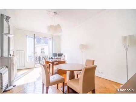 bureaux haussmanniens qca paris 8e — 260 m² équipés — location au poste dès 300 /mois — sa