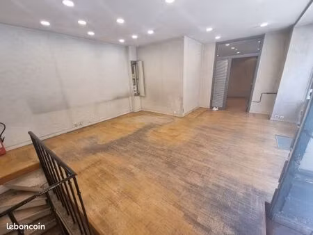 commerce 47 m²