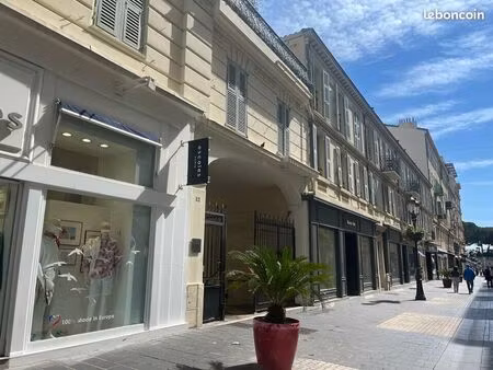 bureaux 68 m² nice
