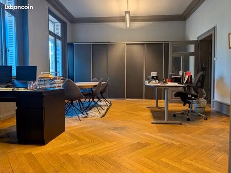 appartement / bureaux de 85m² - quai du maire dietrich