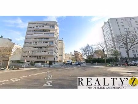 local commercial 70 m²