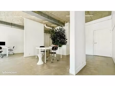 bureau 147 m²