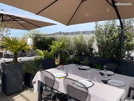 4 pièces récent en attique +terrasse spacieuse avec vue dégagée + garage
