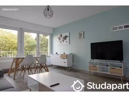 chambre 1 pièce 12 m²
