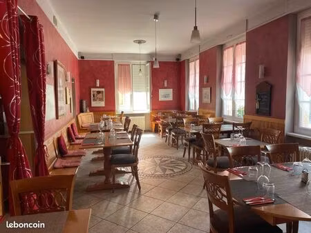 à vendre restaurant mur et fond de commerce