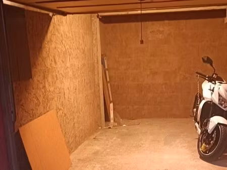 garage à louer pour moto uniquement